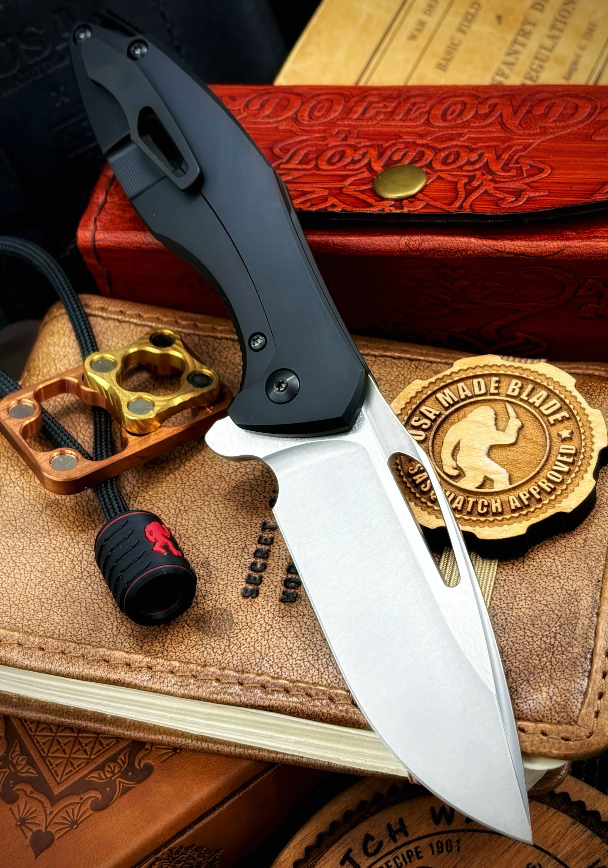 Arius Exclusive Flipper Black DLC Ti SW Polished Flats M390 - Image 5