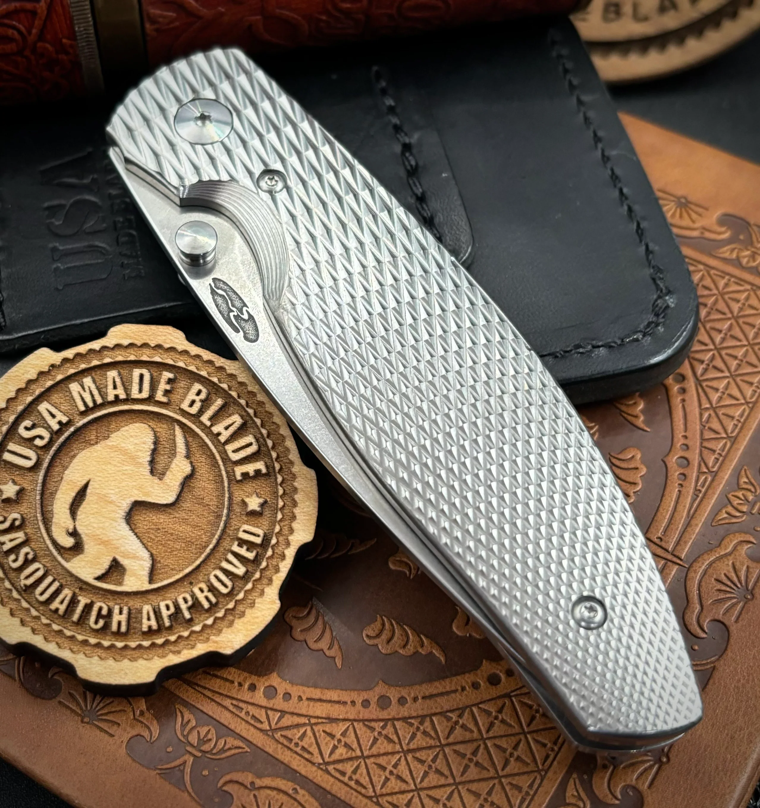 Three Rivers Manufacturing (TRM) Atom Liner Lock with 3D Lizard Skin Titanium and Magnacut Steel - Image 3