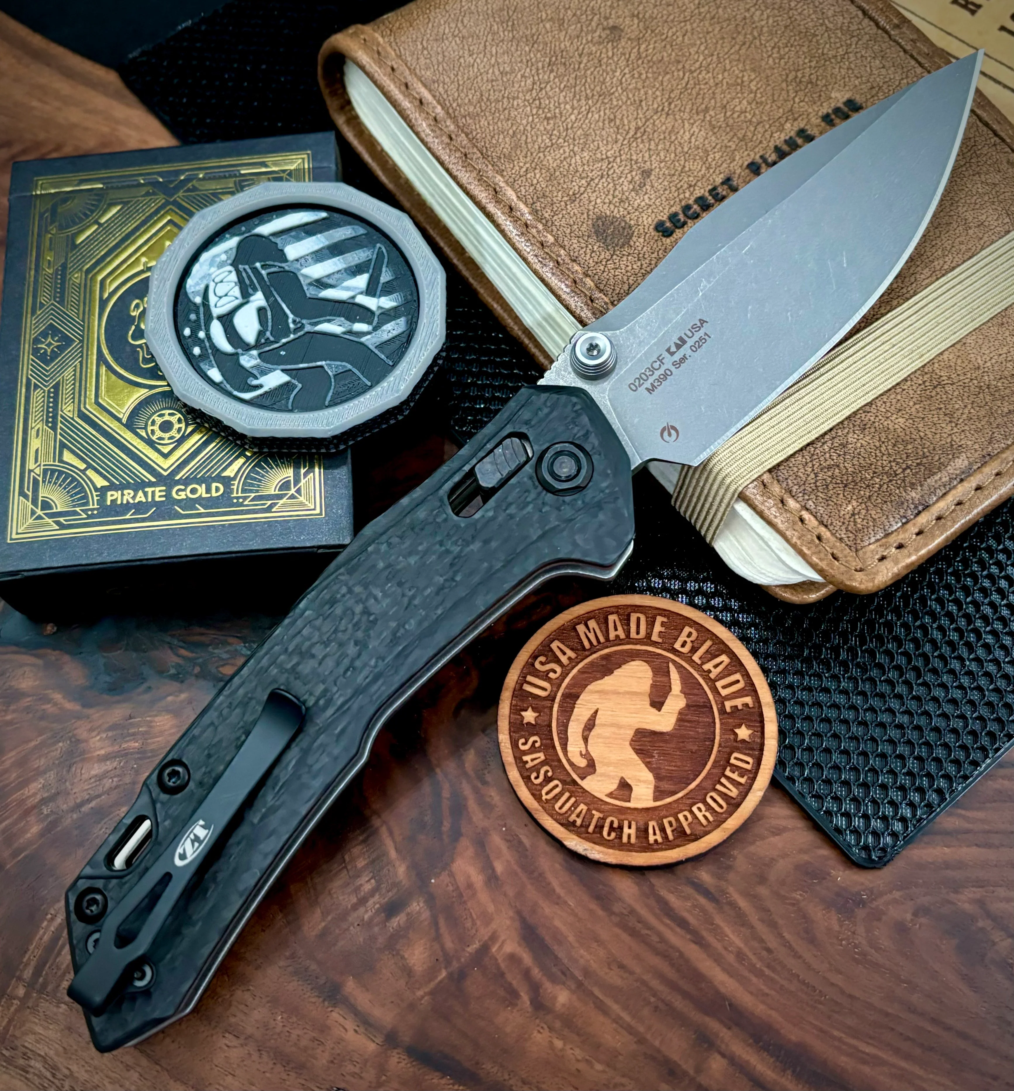 ZT0203CF Sprint Run Duralock with Black Carbon Fiber and M390 Blade - Image 2